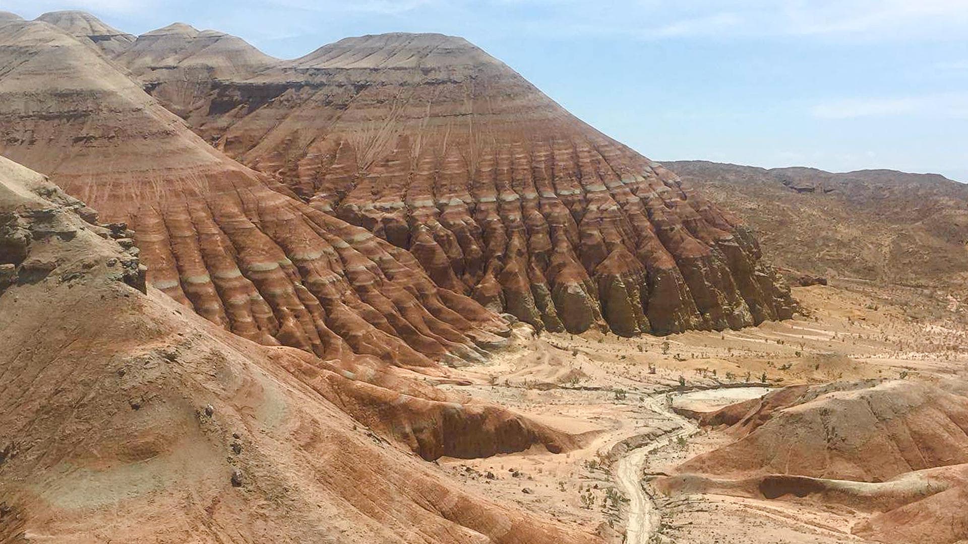 Altyn Emel private tour